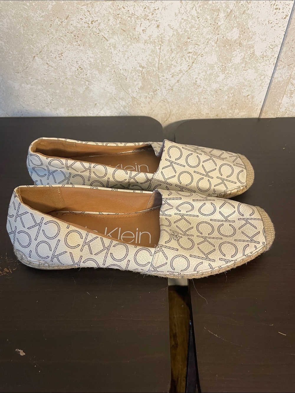 Calvin Klein Cream & Black Logo Espadrille Flats - Women's